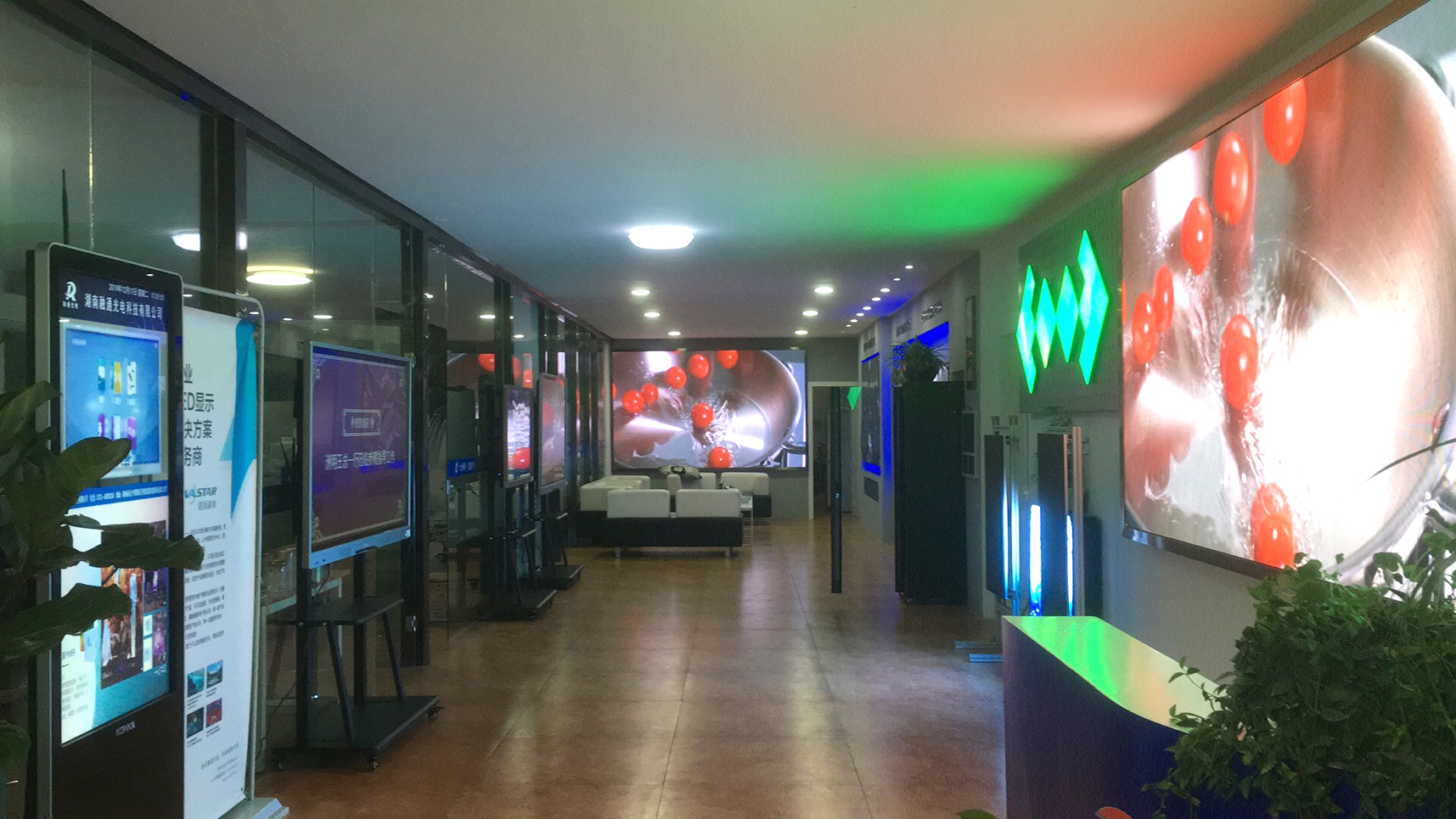 LED顯示屏,室內全彩LED,戶外LED顯示屏,LED顯示屏供應商,戶外彩色LED顯示屏,LED顯示屏生產廠家,高密度LED全彩顯示屏,湖南LED顯示屏,湖南室內全彩LED LED顯示屏,室內全彩LED,戶外LED顯示屏,LED顯示屏供應商,戶外彩色LED顯示屏,LED顯示屏生產廠家,高密度LED全彩顯示屏,湖南LED顯示屏,湖南室內全彩LED